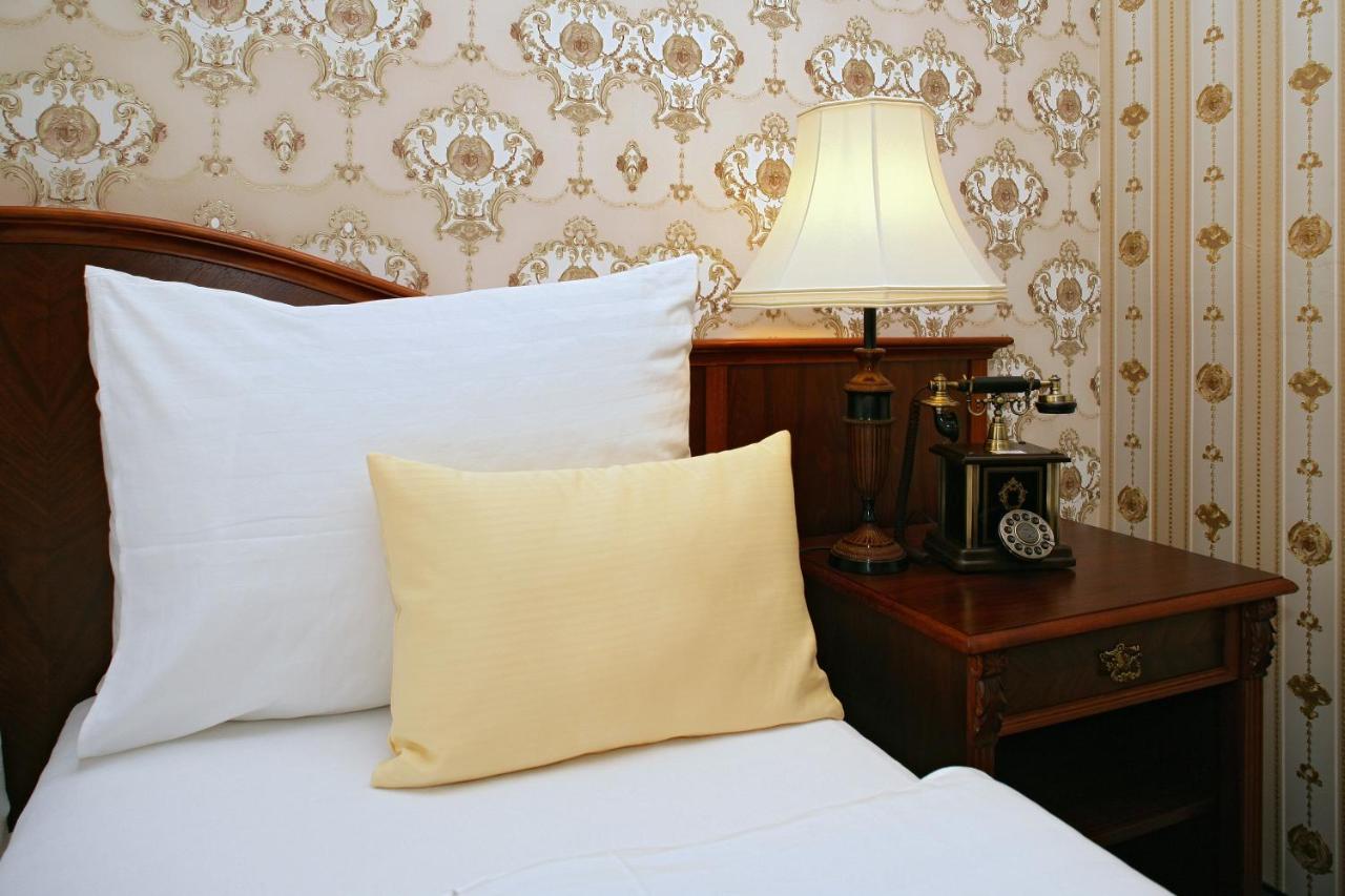 Hotel Mertin Хомутов Екстер'єр фото