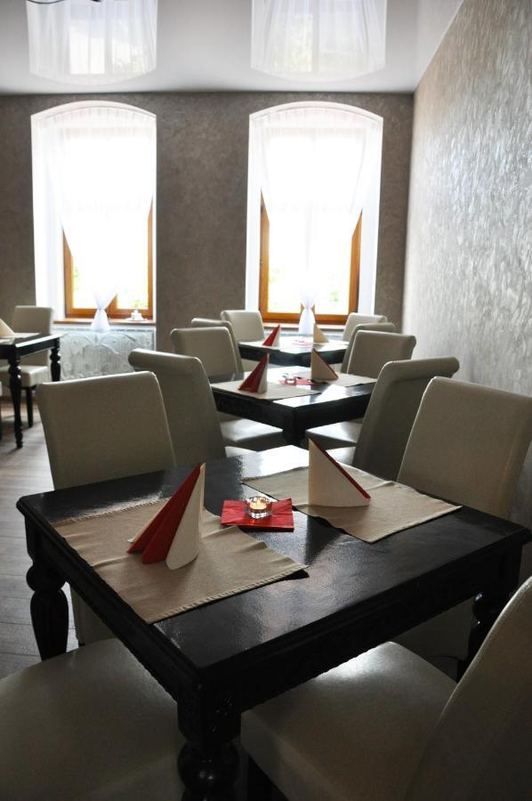 Hotel Mertin Хомутов Екстер'єр фото